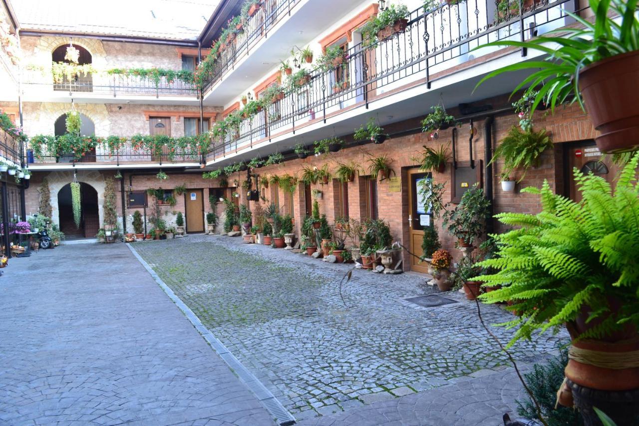 Hanul Fullton Cluj-Napoca Exterior photo